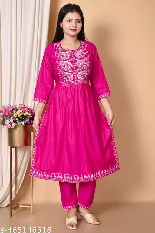 irmaani Women's Nayra-Kurti pant set , Trendy Festive Wear, All Size.